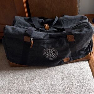 NWT - Field & Co. Campster 22" Duffel Bag